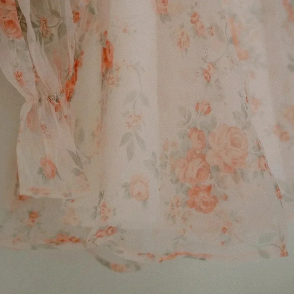 SHEIN puff sleeve floral dress - Picture 4 of 7